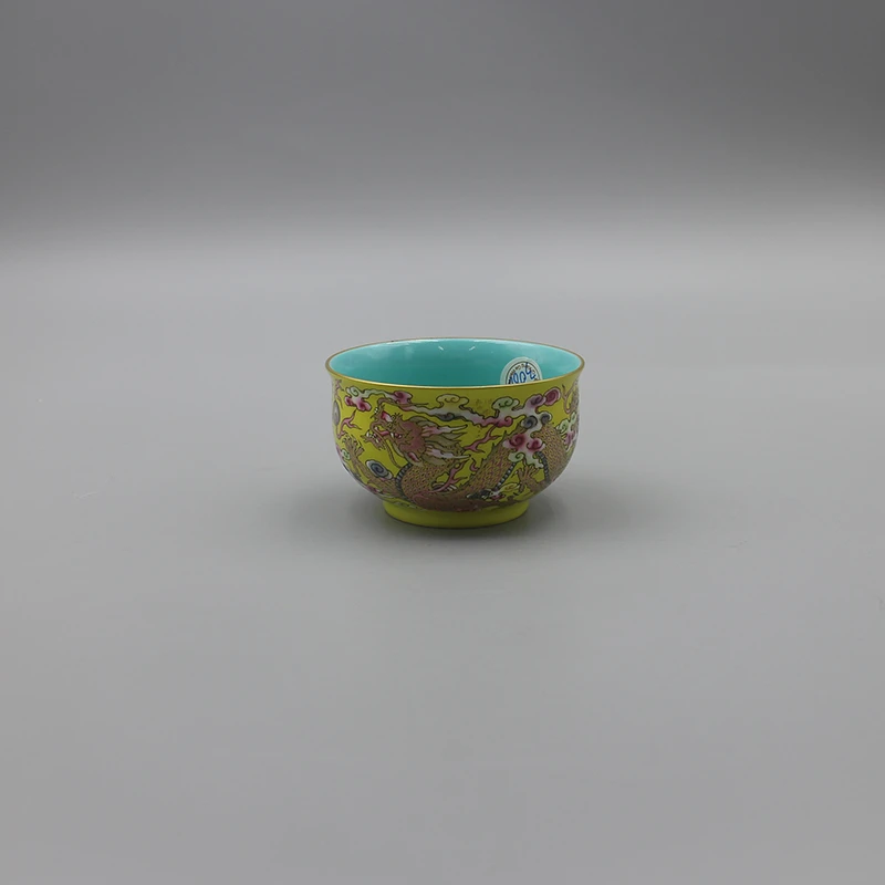 3082古陶瓷-民国时期黄地珐琅彩龙纹杯