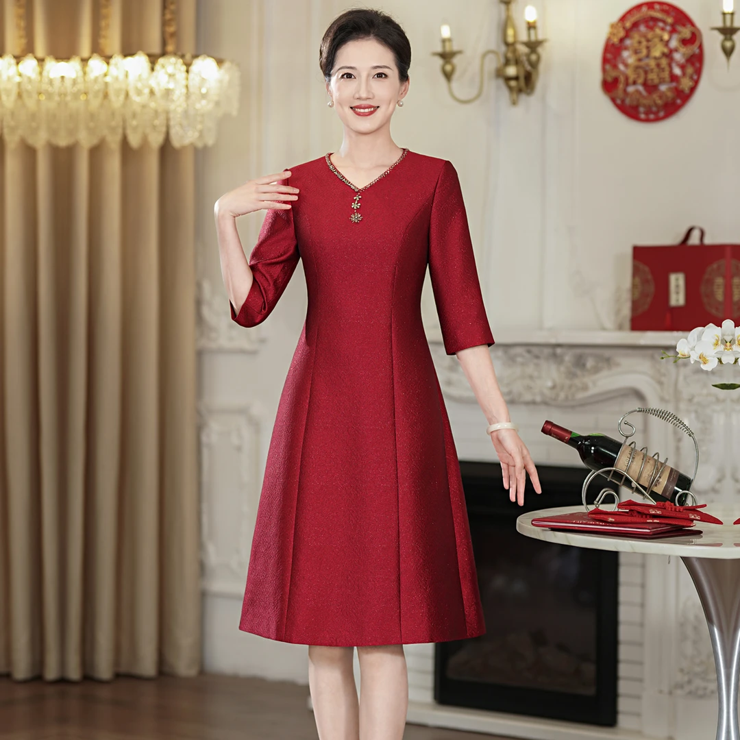 春秋高贵气质改良洋气喜婆婆婚礼珠绣旗袍大码修身喜妈妈敬酒礼服