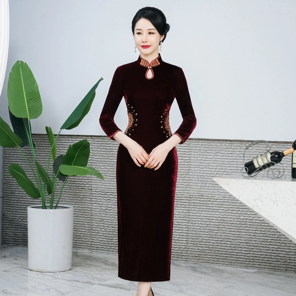 秋冬金丝绒钉珠旗袍长款气质喜婆婆高档中国风网红走秀优雅旗袍