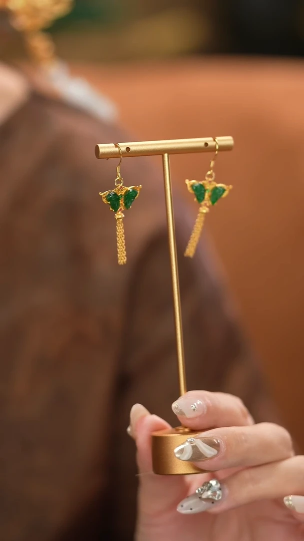 【闪购商品】翡翠耳饰银S925镶嵌新款