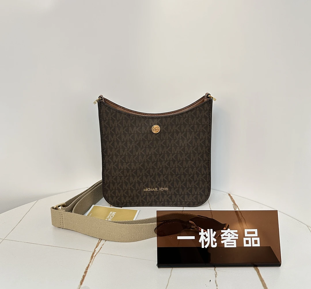 99新 MICHAEL KORS/迈克高仕 一桃/迈克高仕 新款老花马鞍包