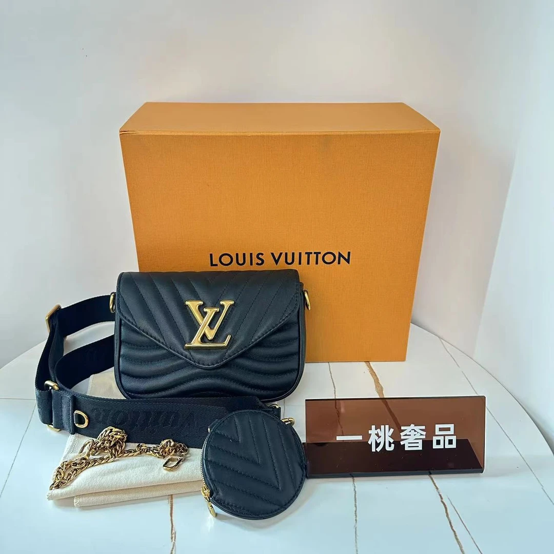 99新 LV 一桃/LV wave三合一黑金斜挎