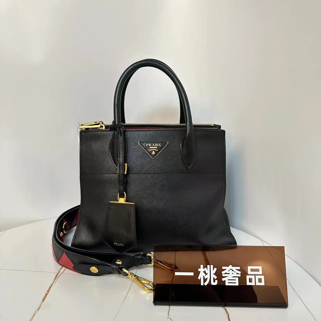 95新 Prada/普拉达 一桃/实际98新/普拉达 galleria手提斜挎黑金