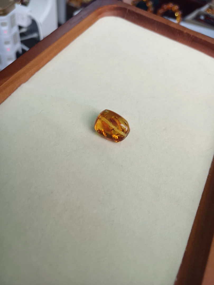 天然珠宝—俄罗斯花珀随型枣珠