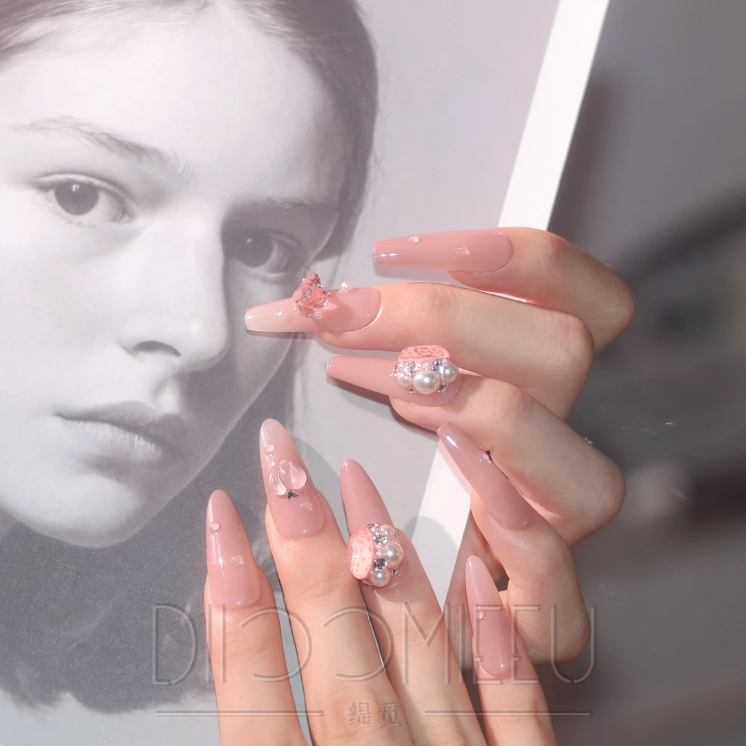 【屁桃】缇觅腮红渐变摩卡鸽子蛋全华子钻纯手工可拆卸式穿戴甲