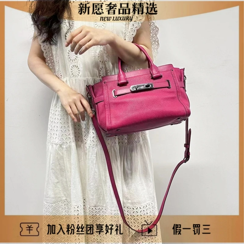 99新 COACH/蔻驰 玫粉色单肩斜挎包