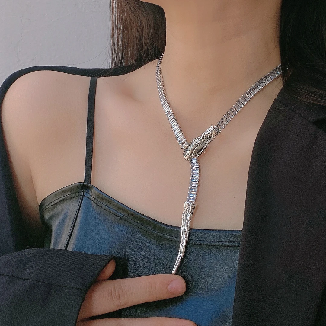 合金项链 轻奢高级感闪钻锆石choker小众蛇形重工毛衣项链锁骨链