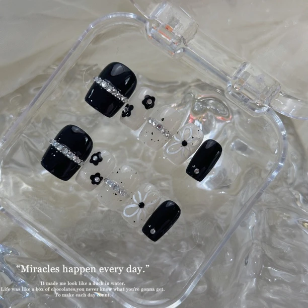 穿戴甲手工穿戴甲 黑白小花穿戴甲（成人款）