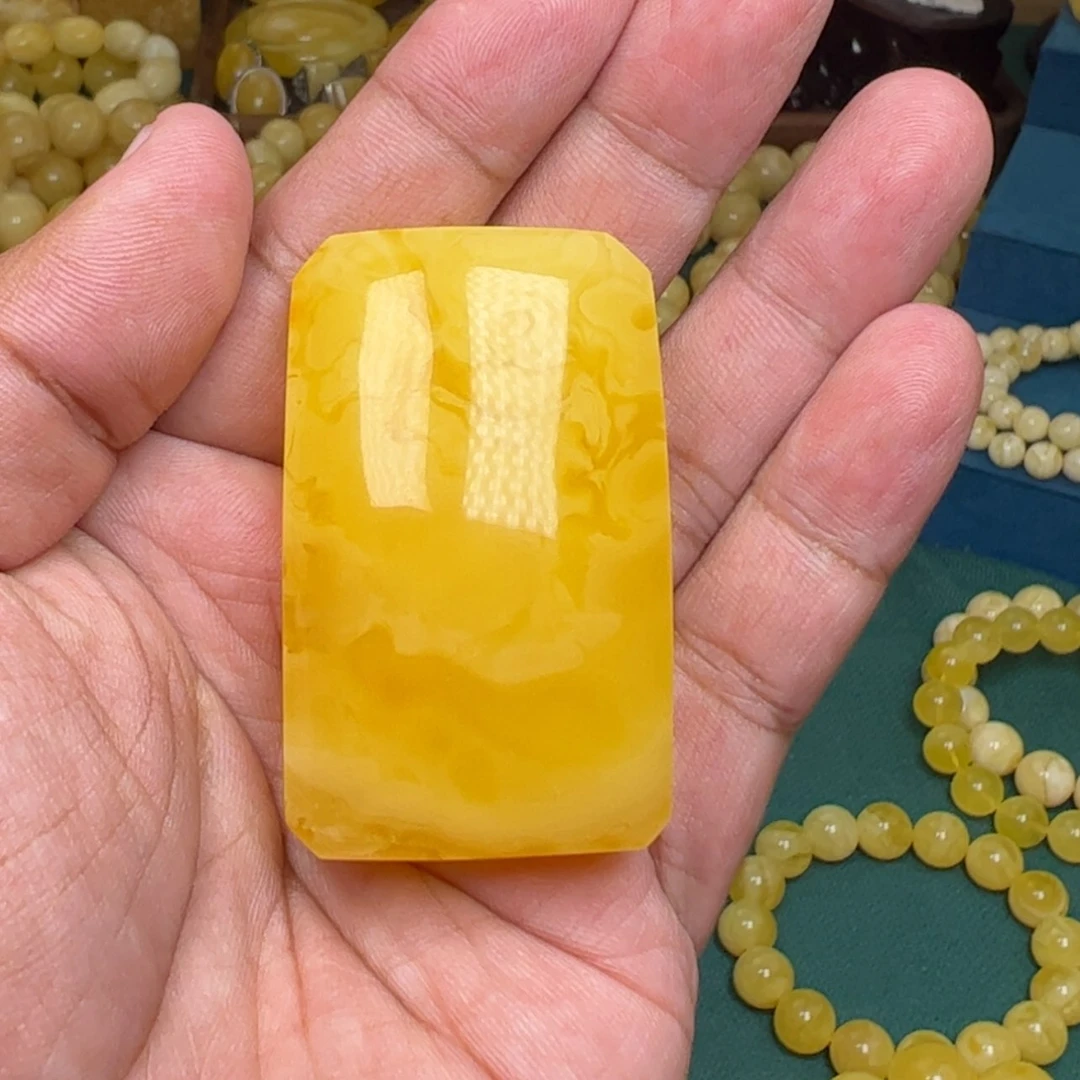 【闪购商品】琥珀手链未镶嵌?**鱼