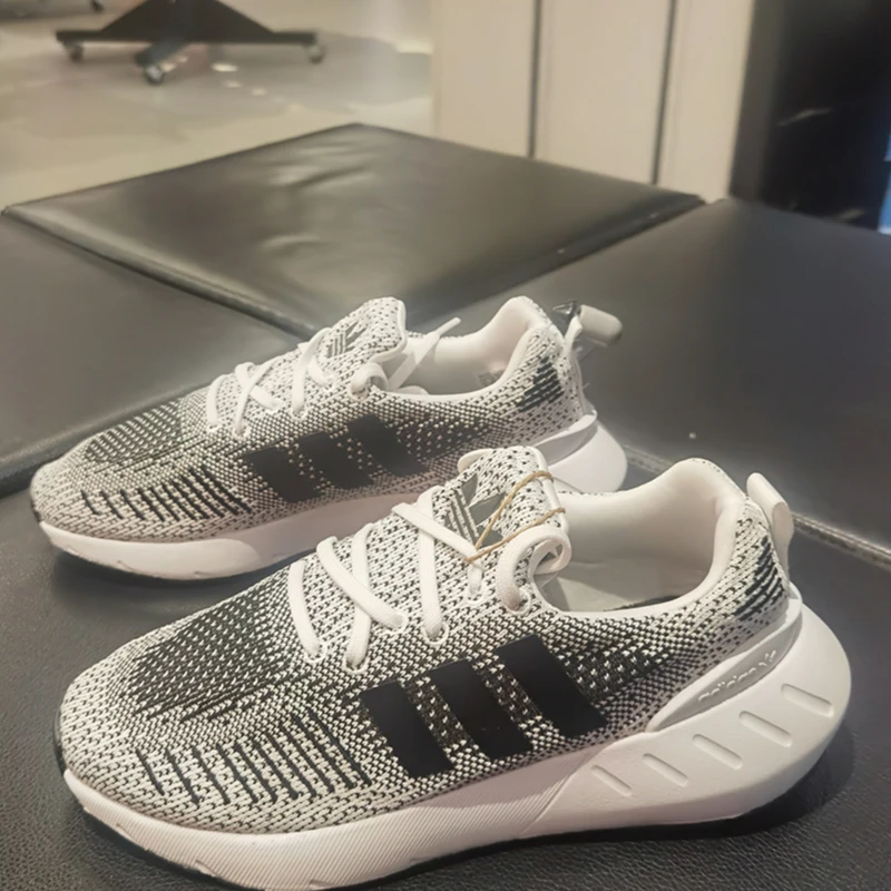 正品Adidas阿迪达斯--三叶草女子经典跑步鞋GZ3507