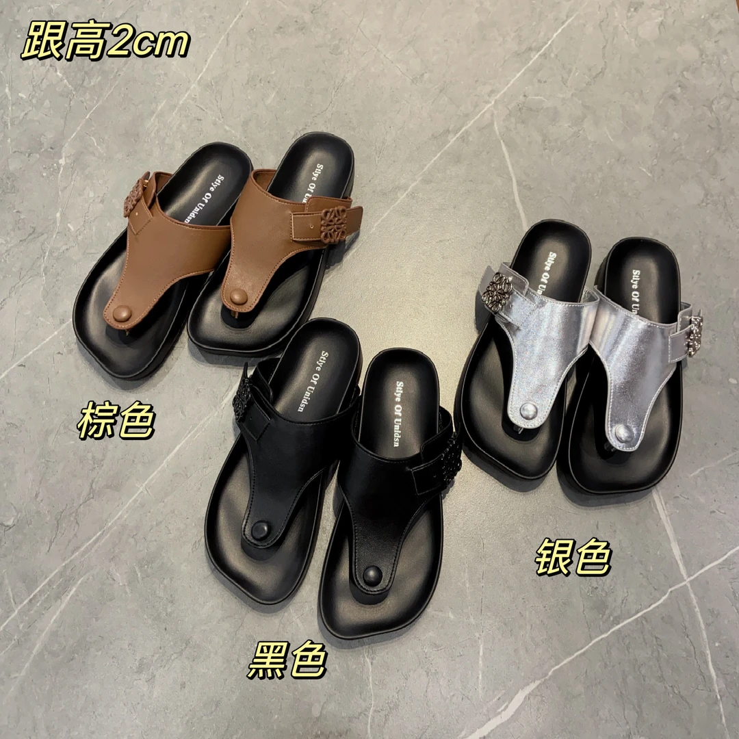 【Si&华严选】复古小众设计感夹趾凉拖鞋休闲海边度假鞋UN5168-1