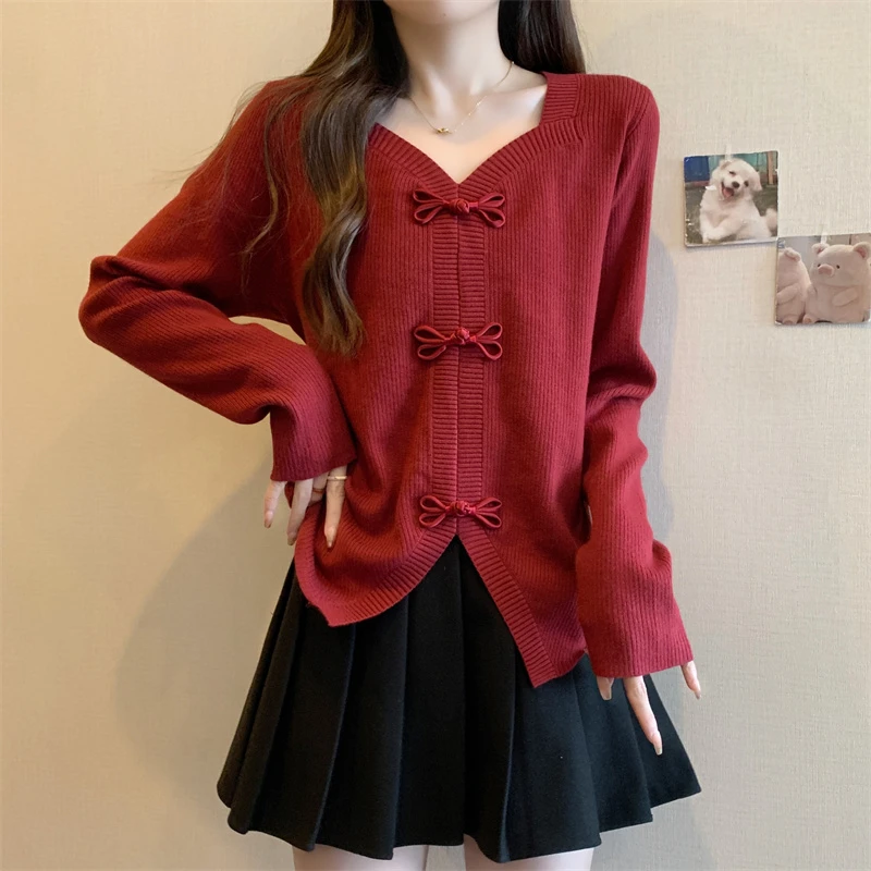 小洁大码女装新款胖MM盘扣复古开叉针织不规则红色毛衣551286