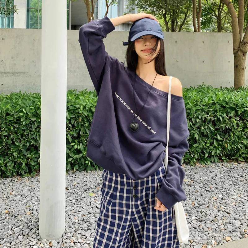 佐朗格奴辣妹美式露肩斜肩卫衣女潮牌宽松显瘦春秋套头一字肩上衣