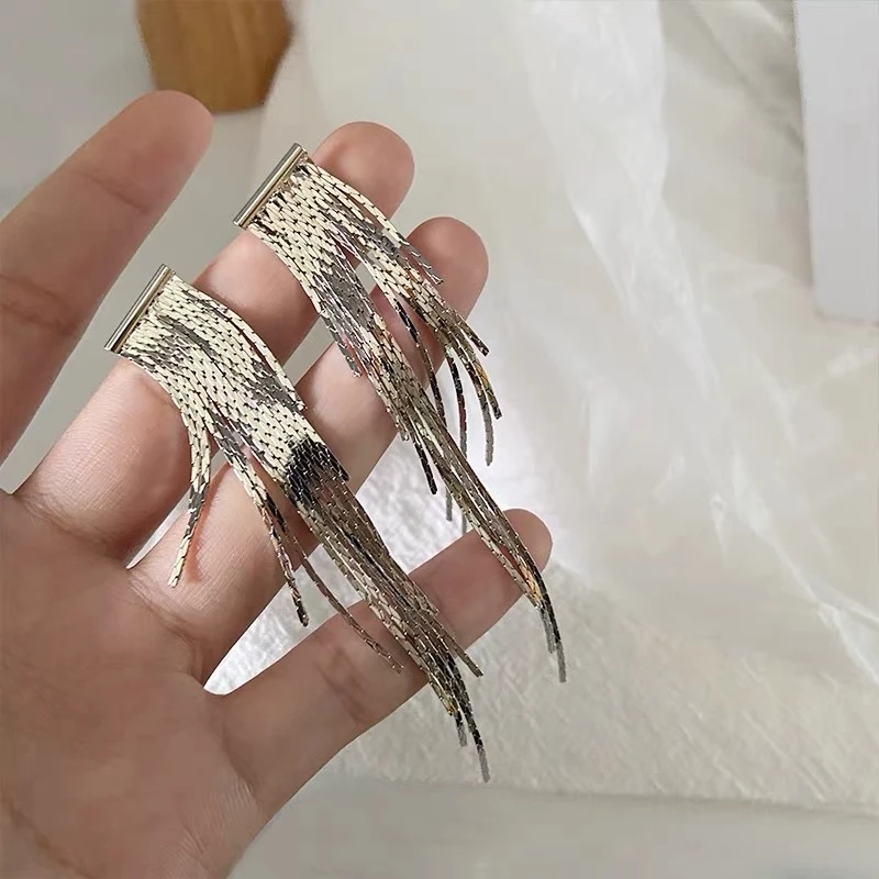 铜合金耳饰 气质小众设计师款流苏耳环A05