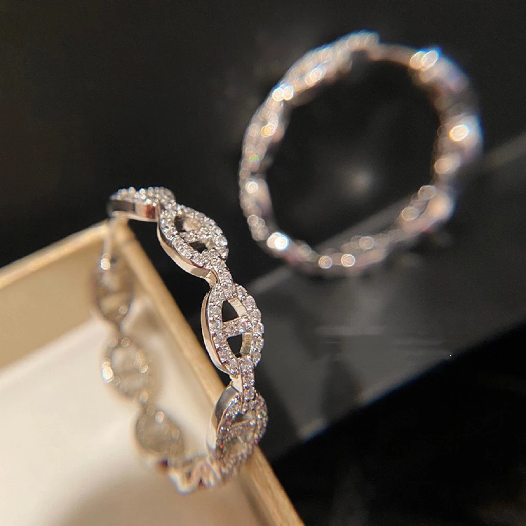 铜合金合成锆石耳饰 简约冷淡高级感气质甜酷个性小众耳圈E167