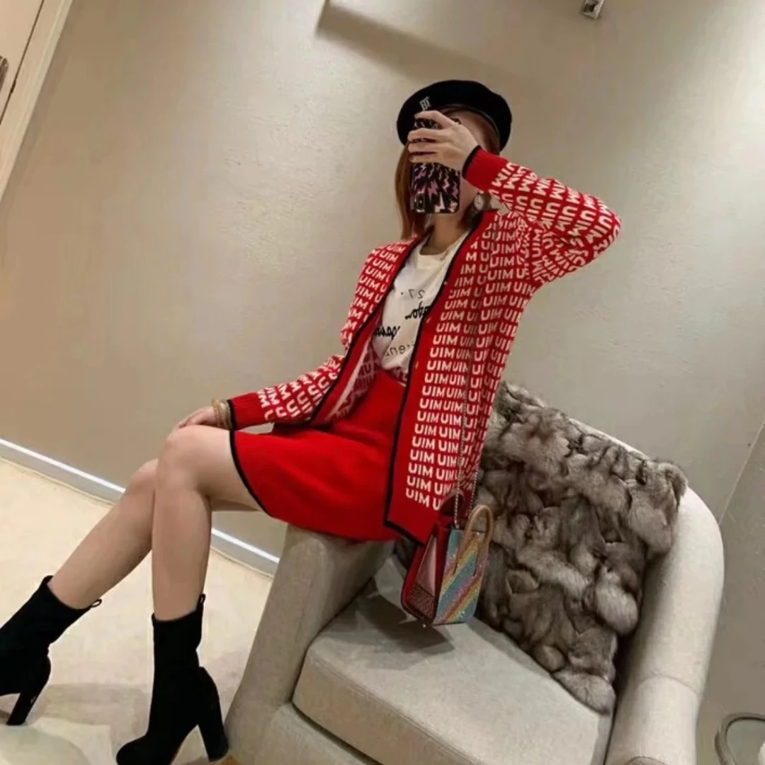 全新未使用 MIU MIU/缪缪 红色满印开衫 38码 公价7650