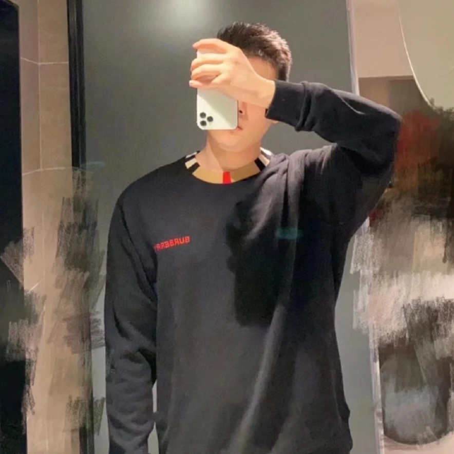 99新 BURBERRY/博柏利  黑色新款领口格纹卫衣 公价5700 L码 99新