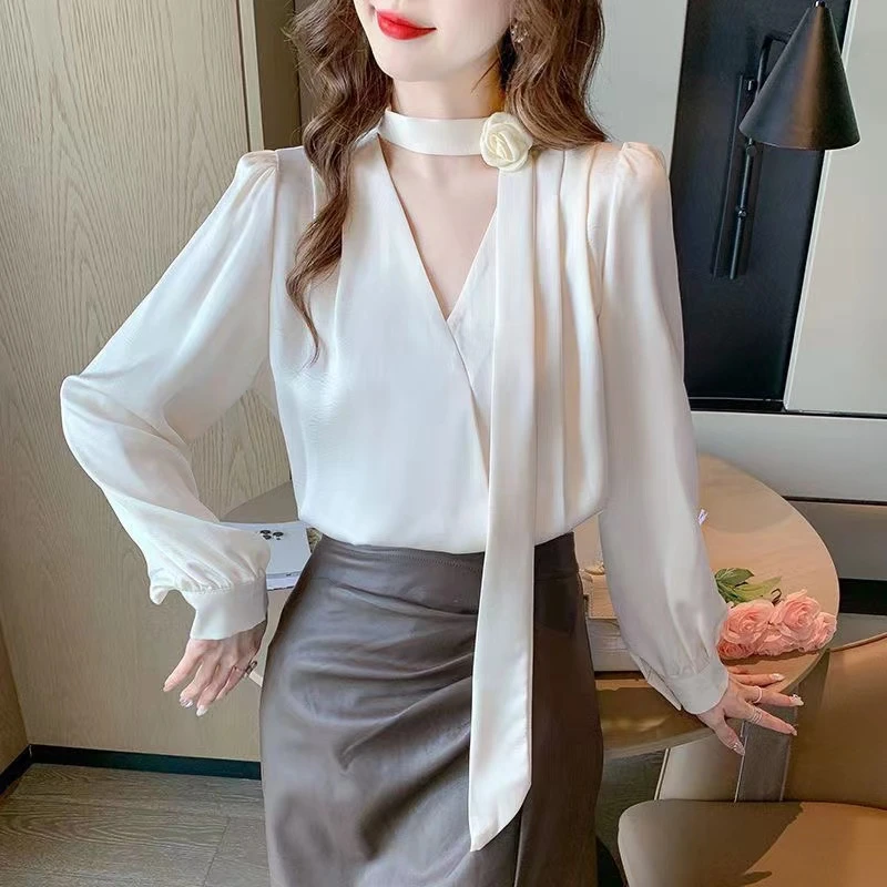 缎面玫瑰胸花飘带衬衫长袖2025春装新款职业通勤法式气质上衣