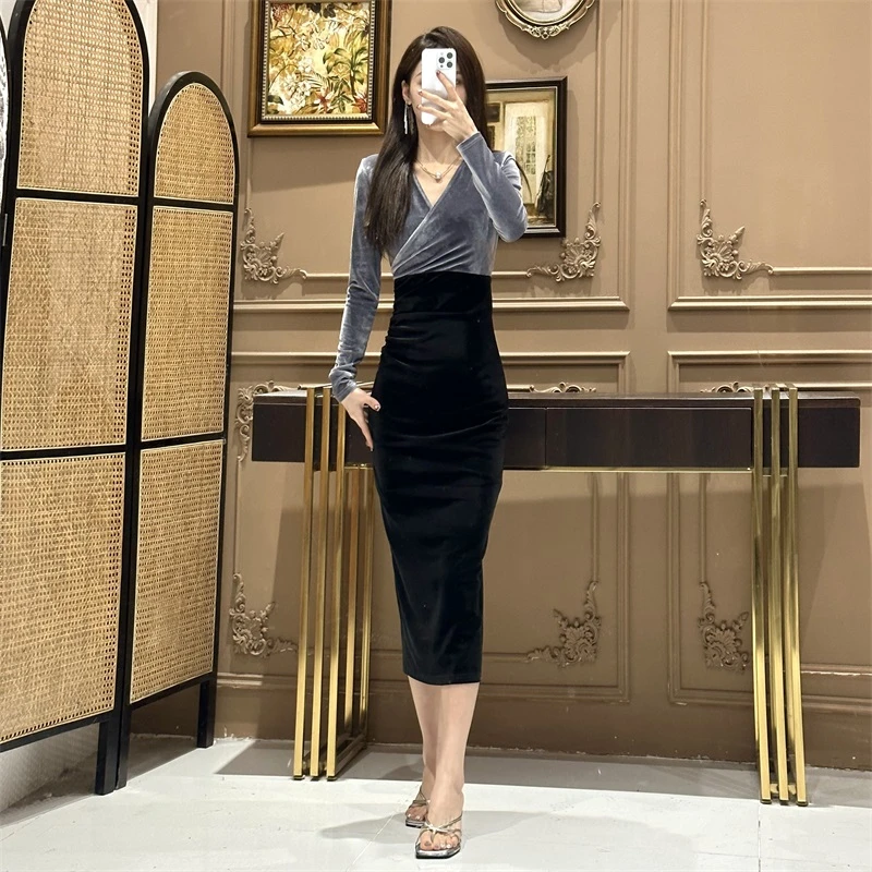 气质女人味轻奢V领长袖丝绒拼接银狐紫包身时尚百搭长款连衣裙