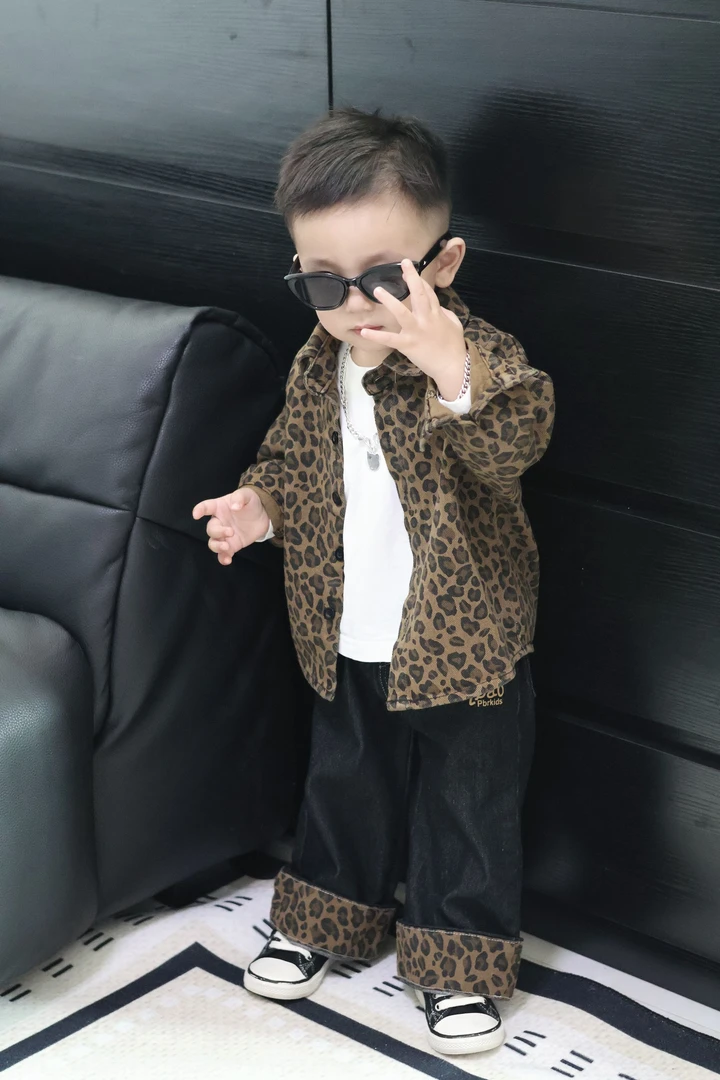 男童春秋豹纹外套2024新款儿童韩版夹克中小童装帅气牛仔裤两件套