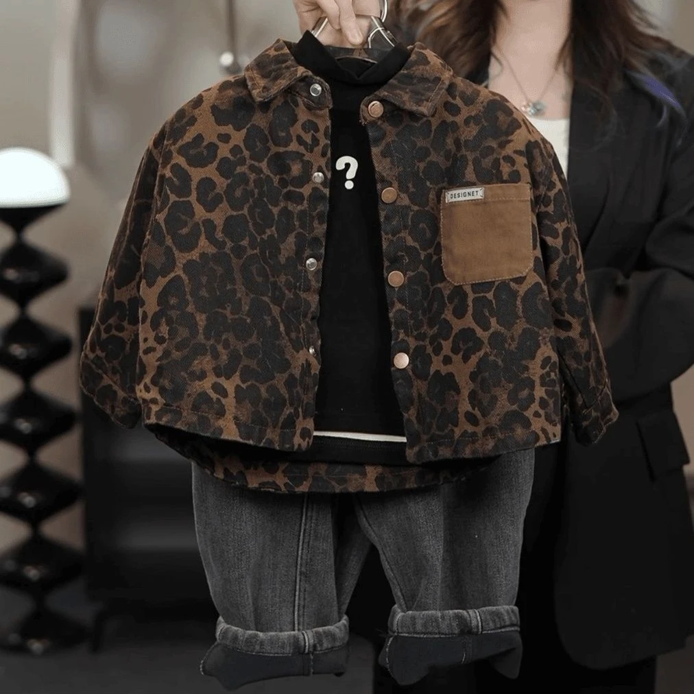 男童豹纹2024复古男孩新款加绒衬衫宝宝高端百搭加绒牛仔长裤套装