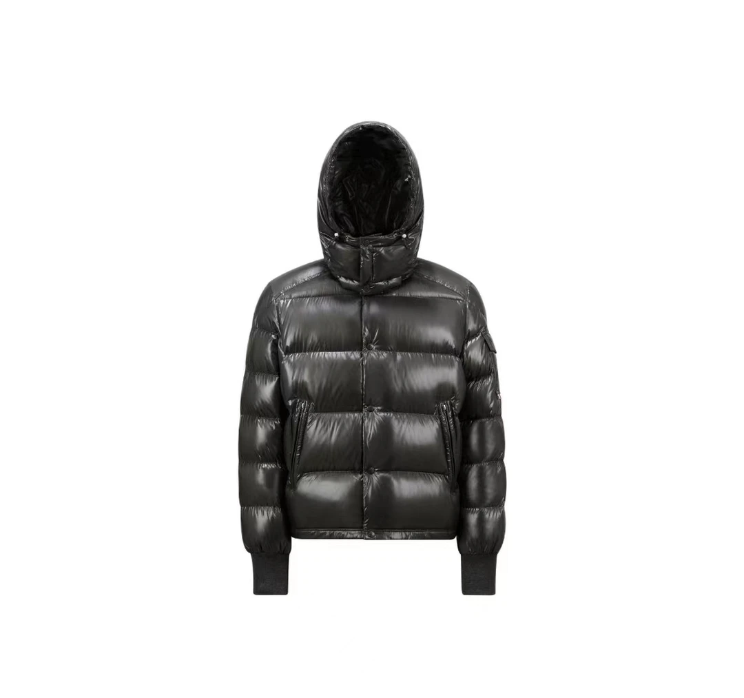 全新未使用 MONCLER 经典Maljasset连帽羽绒服外套