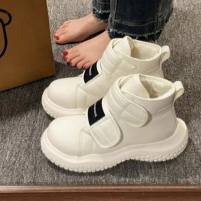 达芙妮牌黑色网红东北防滑厚底雪地靴女2023新款冬季魔术贴保暖加
