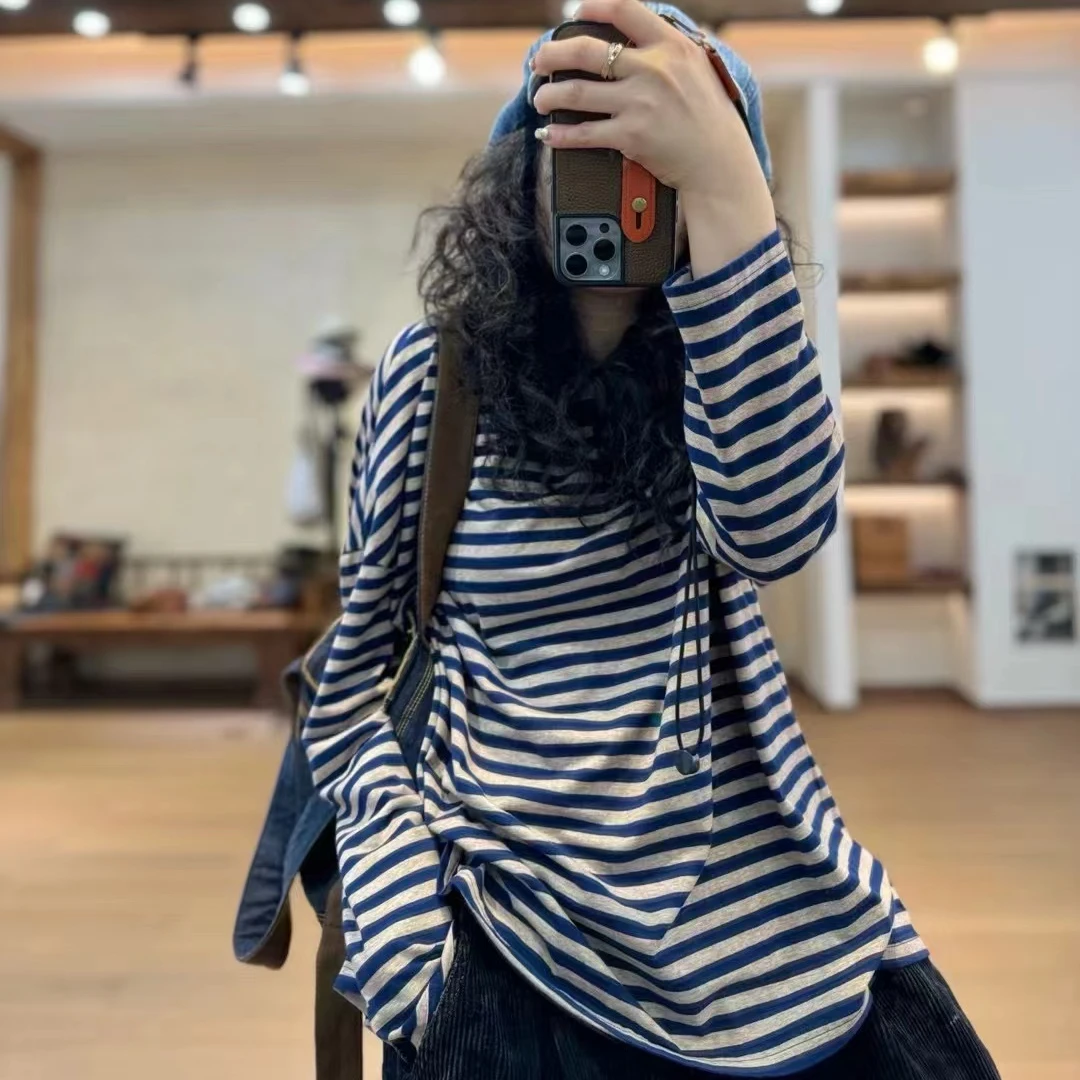 衣牧了然240806 百搭休闲时尚显瘦撞色领条纹针织侧边小开叉T恤