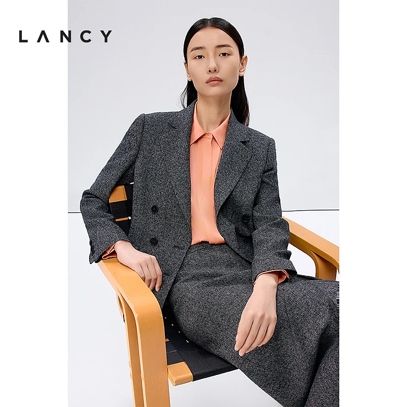 LANCY/朗姿2025春新款双排扣修身西装外套女气质通勤职场上衣