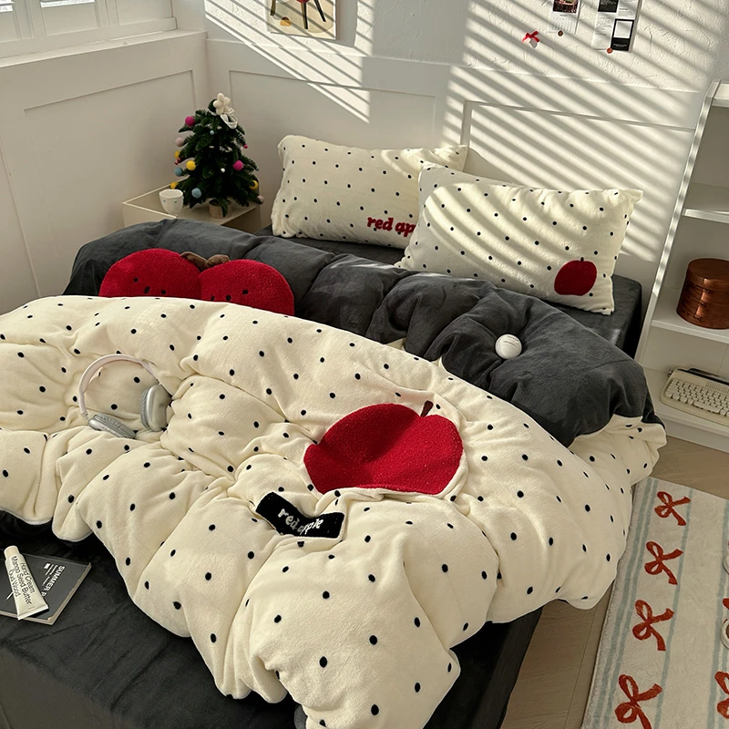 ins波点红苹果加厚牛奶绒四件套少女心冬季双面珊瑚绒床笠三件套