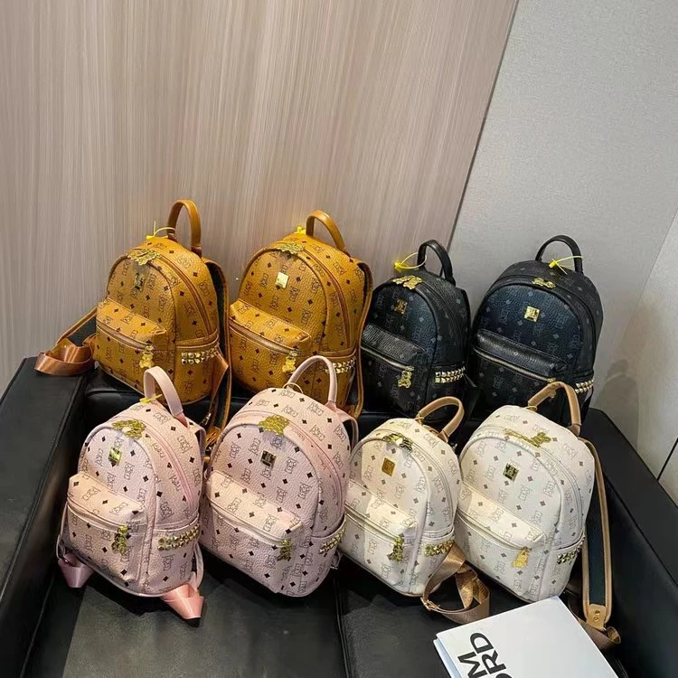 背包女双肩包2024新款小众大学生书包高级感百搭大容量女士旅行包