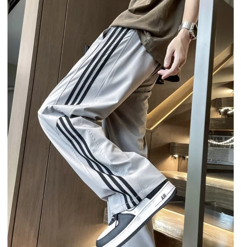 青少年休闲长裤夏季薄款宽松阔腿男生运动裤条纹速干冰丝裤子男士