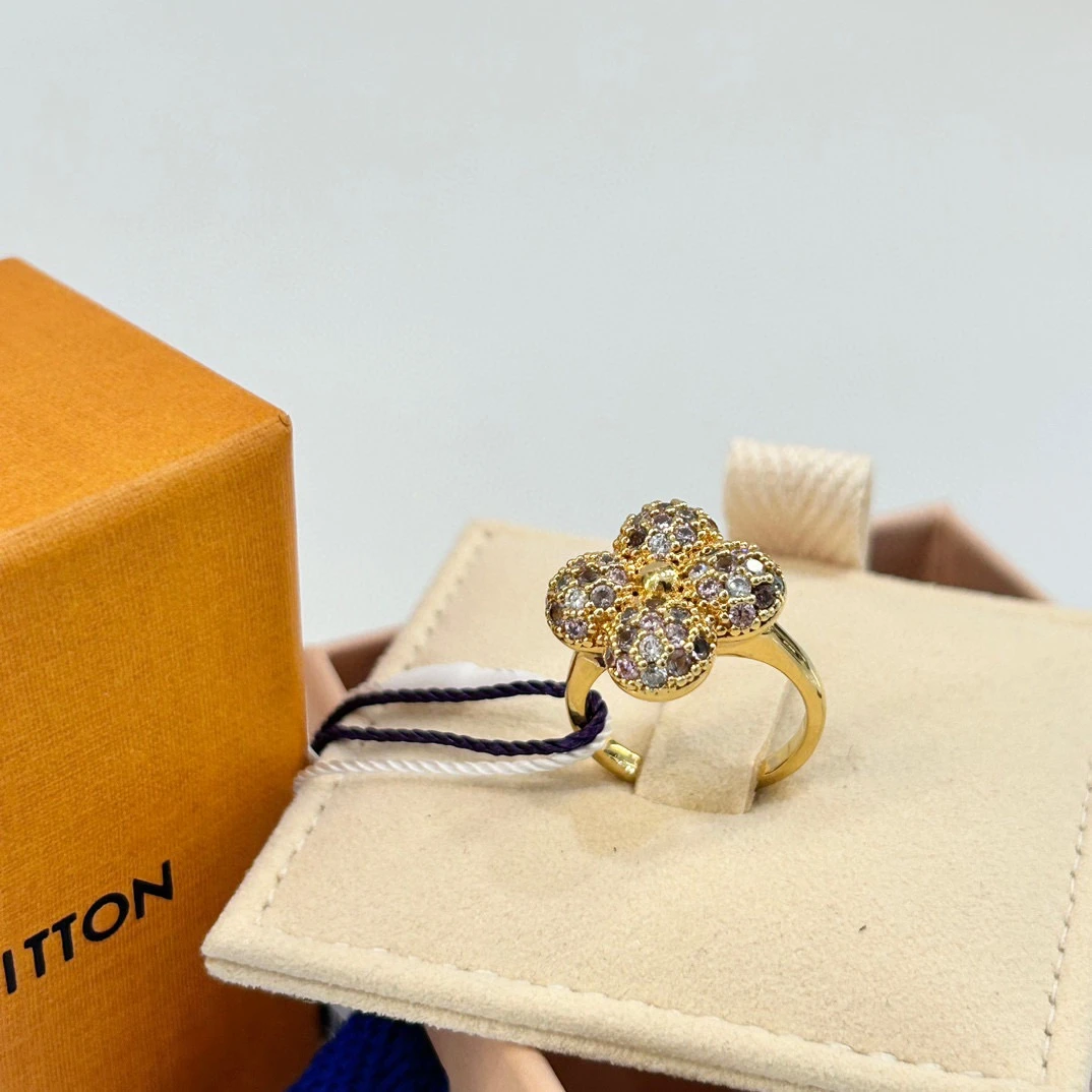 99新 LouisVuitton/路易威登 7姐福利/花朵满钻戒指 s码