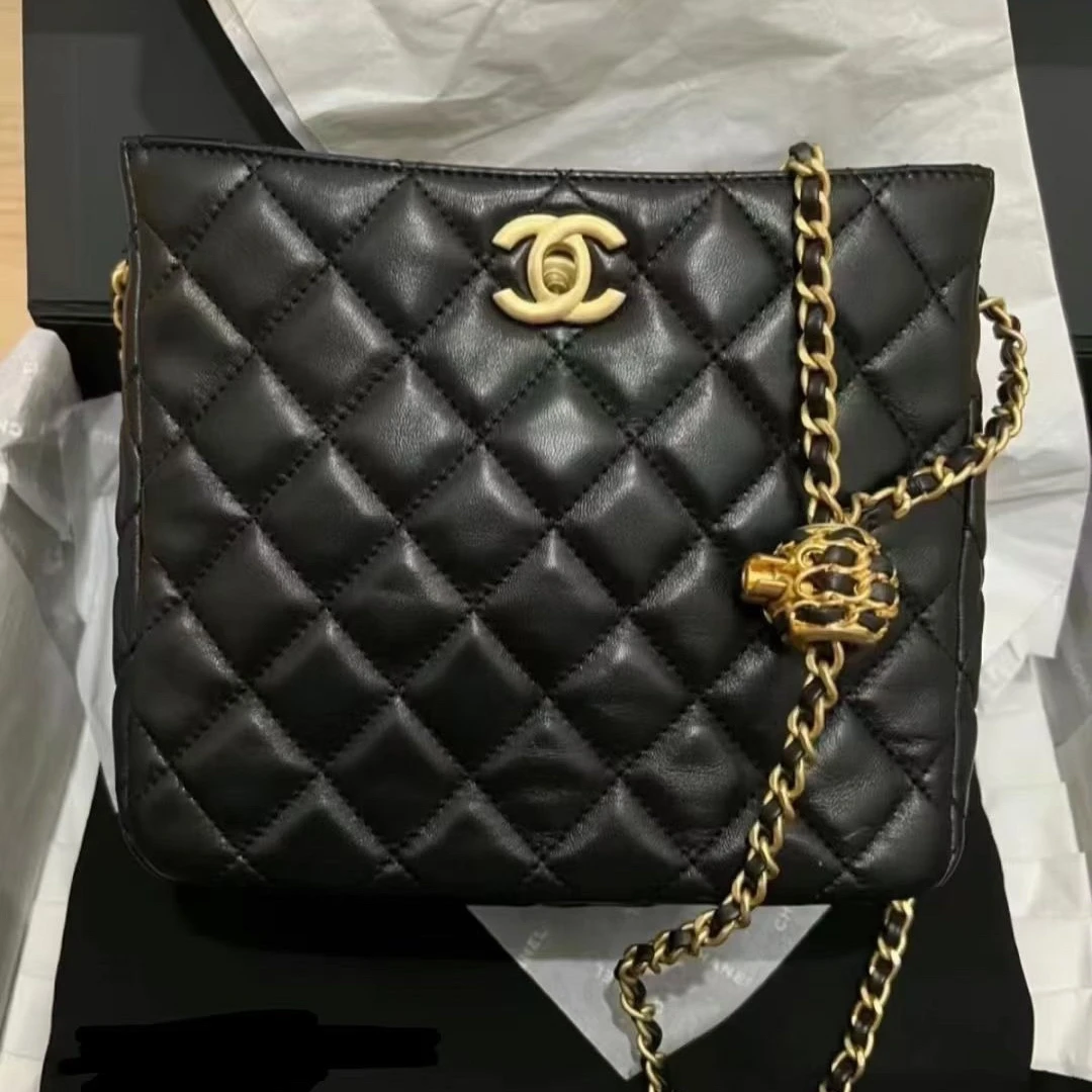 99新 Chanel/香奈儿  蔚蓝/22S 黑金核桃球 hobo 链条包