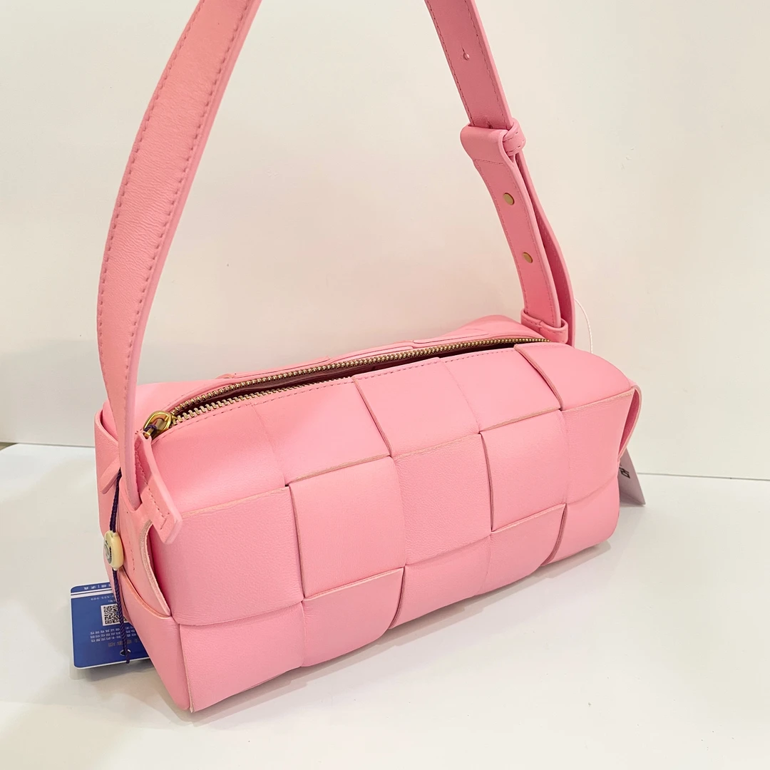 99新 BOTTEGA VENETA/葆蝶家 7姐专场/粉色 编织 饭盒 腋下包