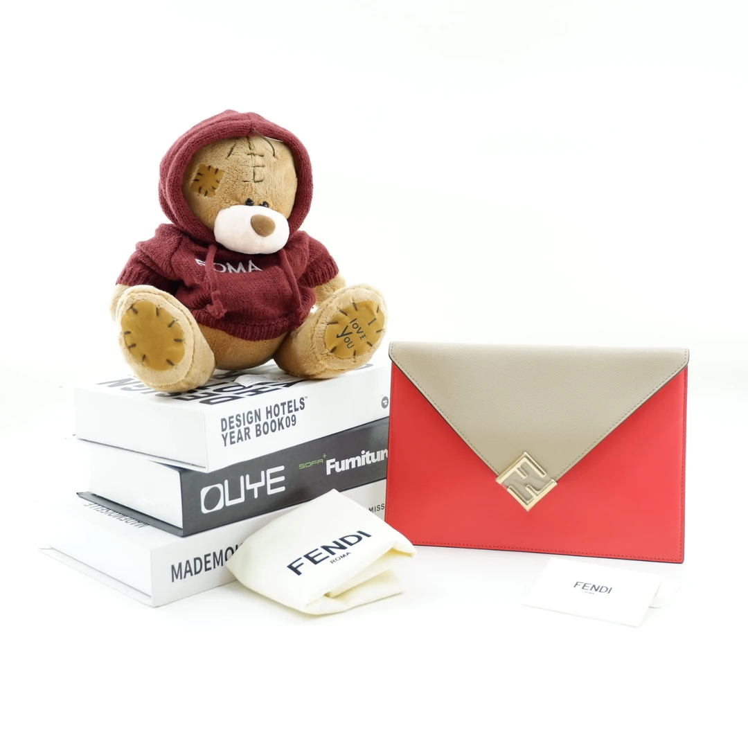 99新 FENDI/芬迪 未撕膜手拿包/WM241031001