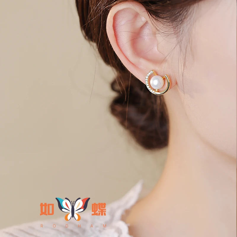 铜合金仿珍珠耳饰 玫瑰故事明星同款半圆珠珠耳钉法式设计感耳饰