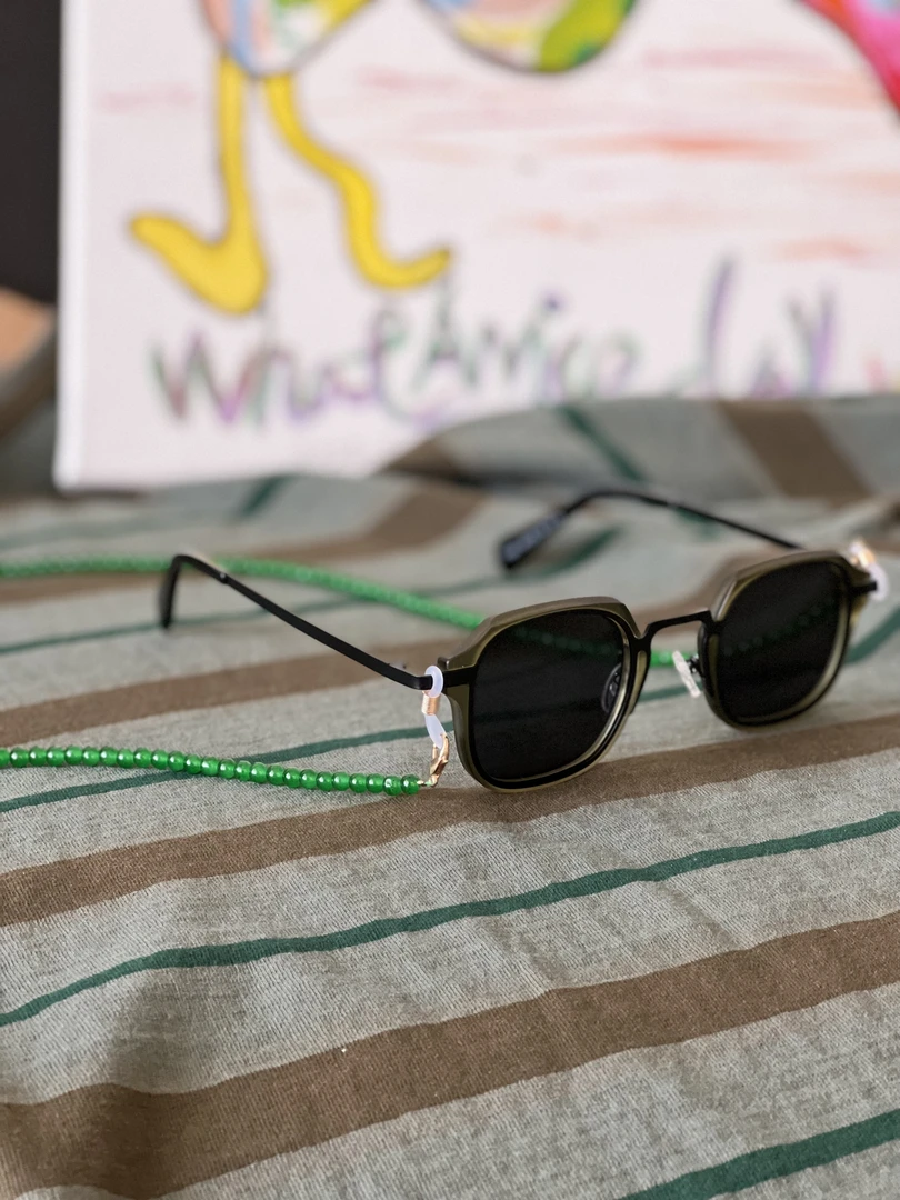 日系复古挂脖太阳眼镜