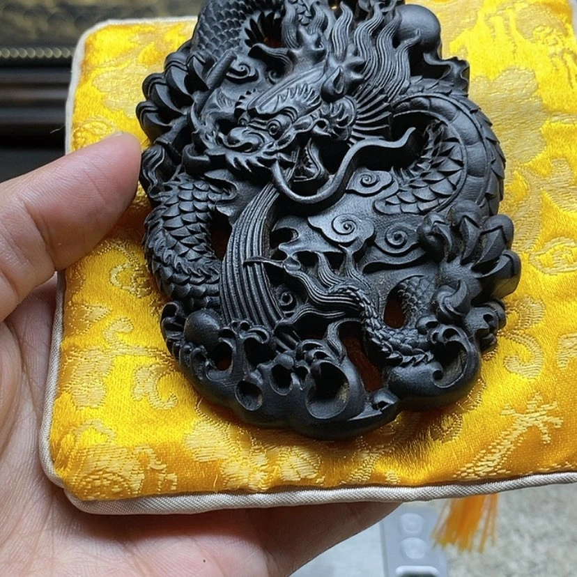【闪购商品】香木镂空龙牌