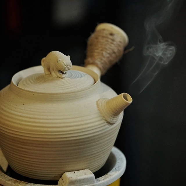 【上新福利】虎啸西山烧水煮茶壶当代家用茶炭炉白陶手拉壶