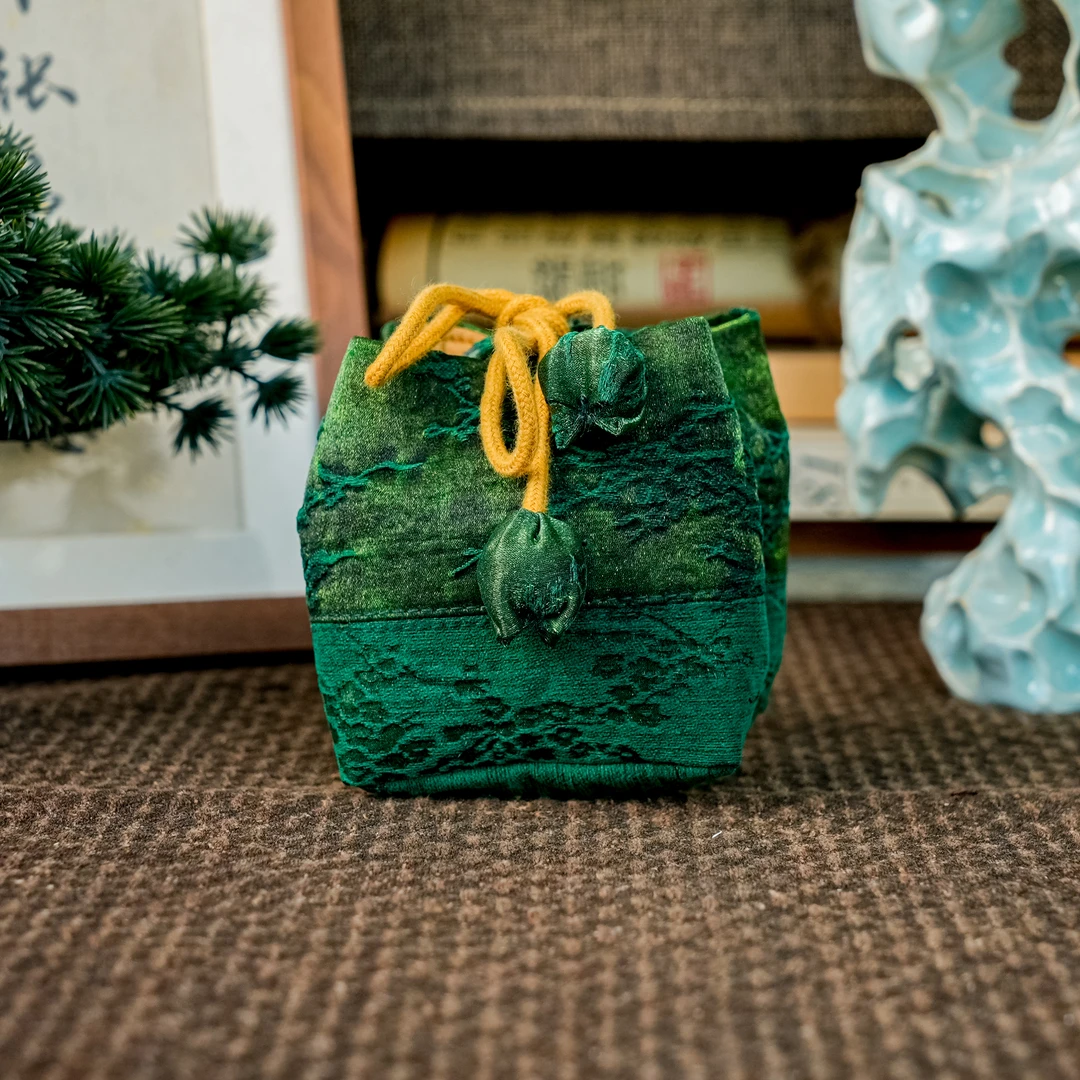 【慢蓝】冰梅绿色拼接真丝提花香云纱小方口    MLS351