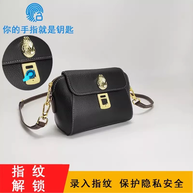 保护隐私指纹锁包包2024新款小众单肩斜挎包轻奢女包真皮手机小包