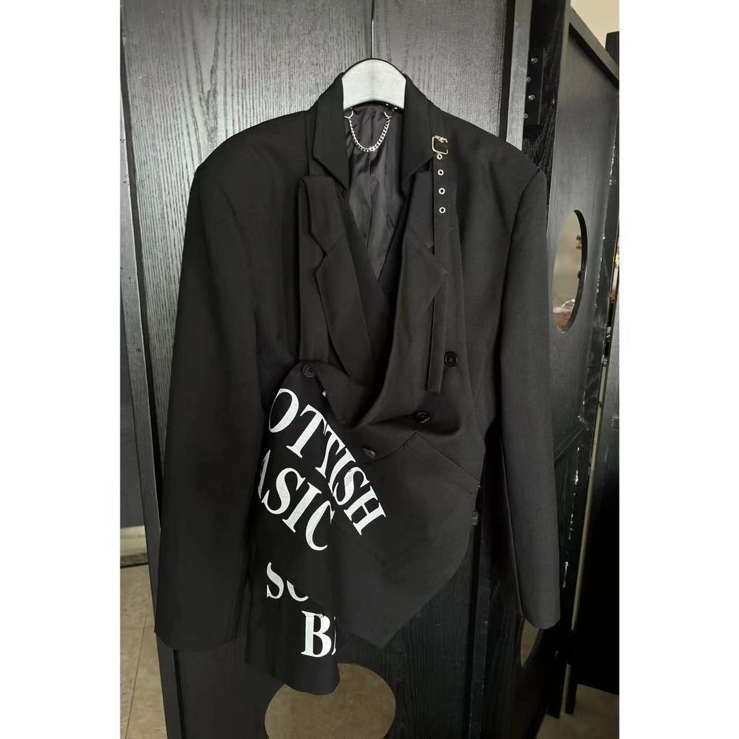 宽松两件套印花西装