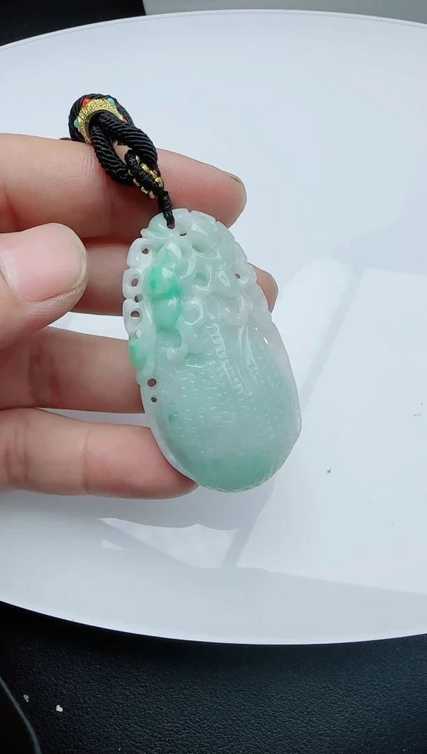 【闪购商品】翡翠颈饰未镶嵌11111111111