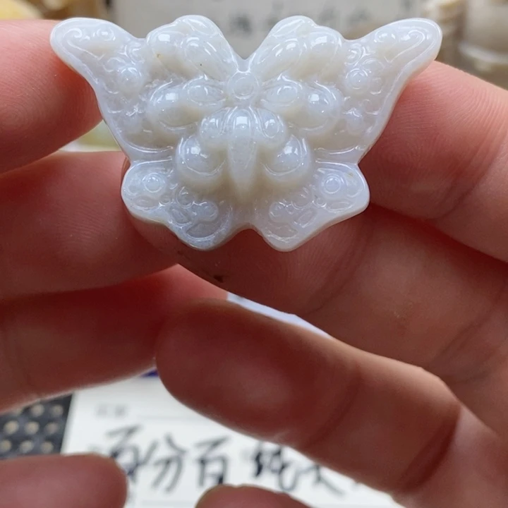 硅化珊瑚(珊瑚玉)颈饰未镶嵌