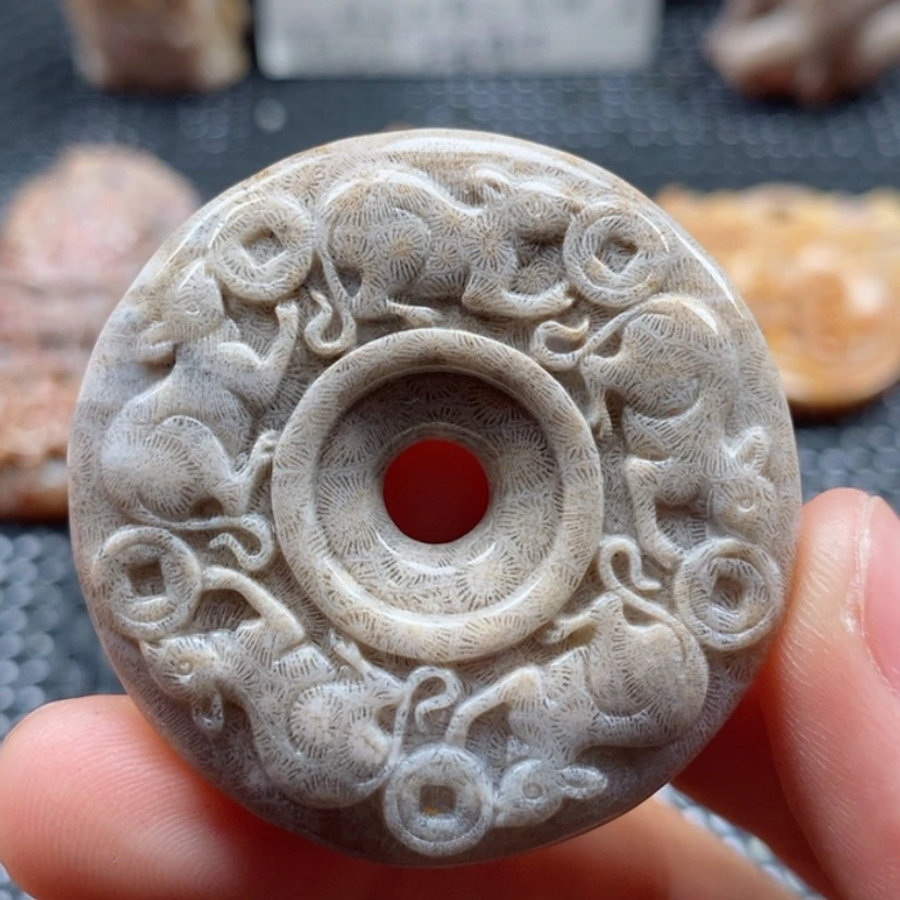 【闪购商品】硅化珊瑚（珊瑚玉）颈饰未镶嵌