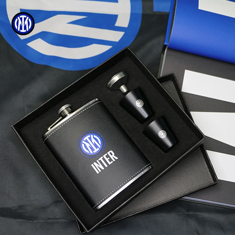 FCIM/国际米兰足球俱乐部金樽对饮共明月一随身酒壶套装礼盒