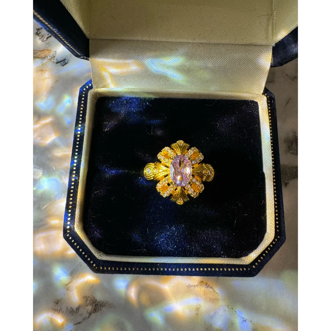 铜合金合成锆石戒指 气质花朵轻奢戒指 P0784