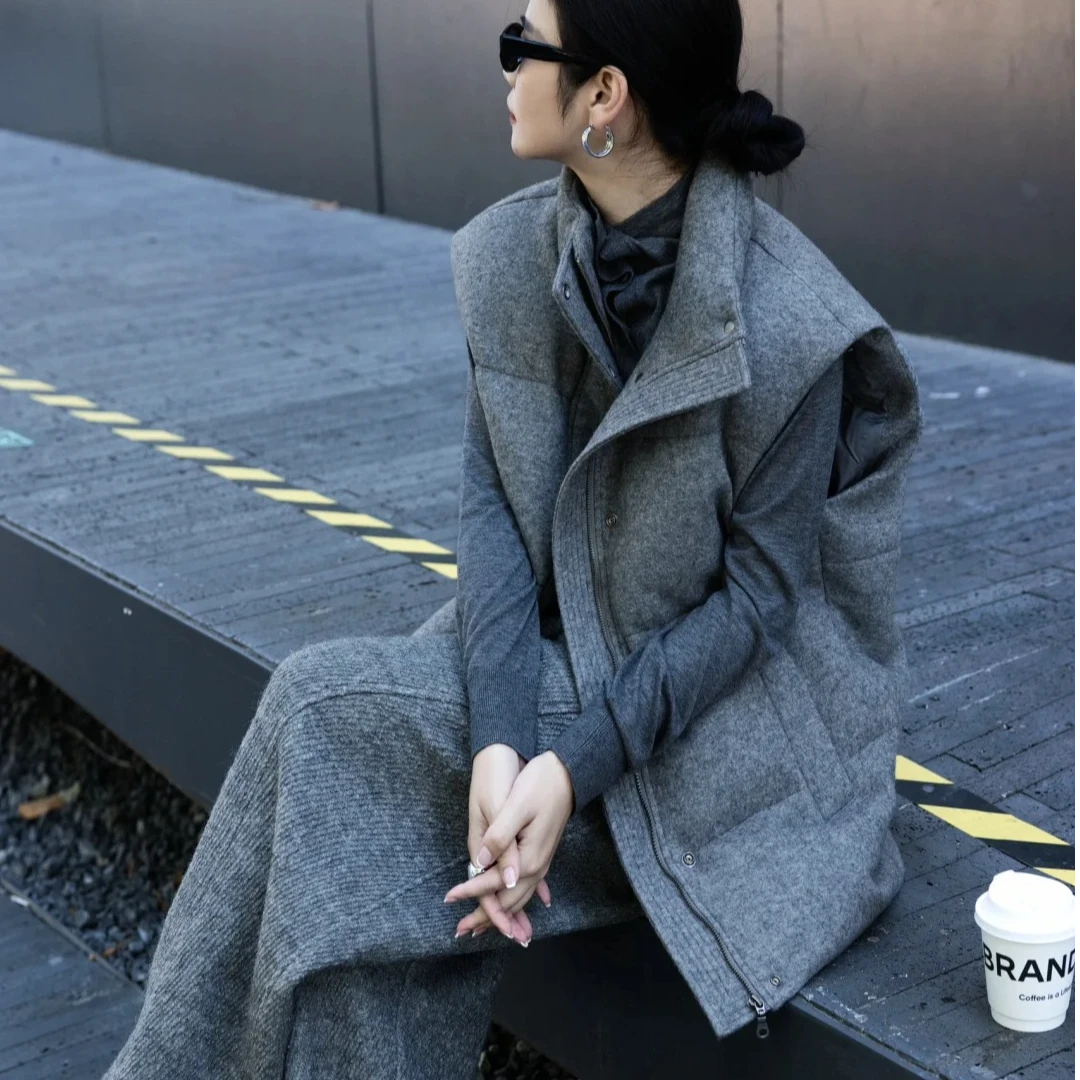 法式半高领针织开衫女2025冬新款设计感小众修身显瘦内搭长袖上衣