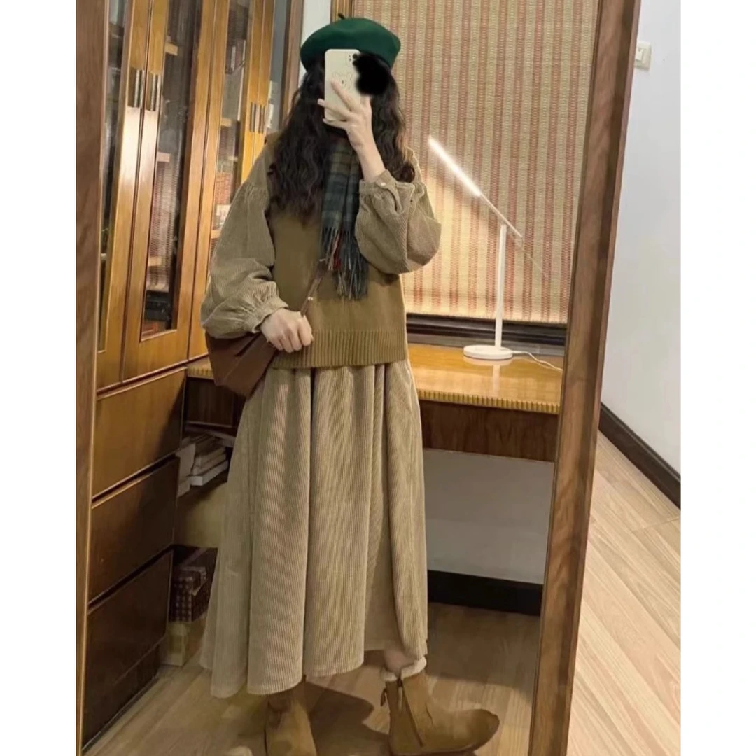 2024春秋茶系奶盐系穿搭高级感马甲连衣裙子时尚复古裙子收腰女